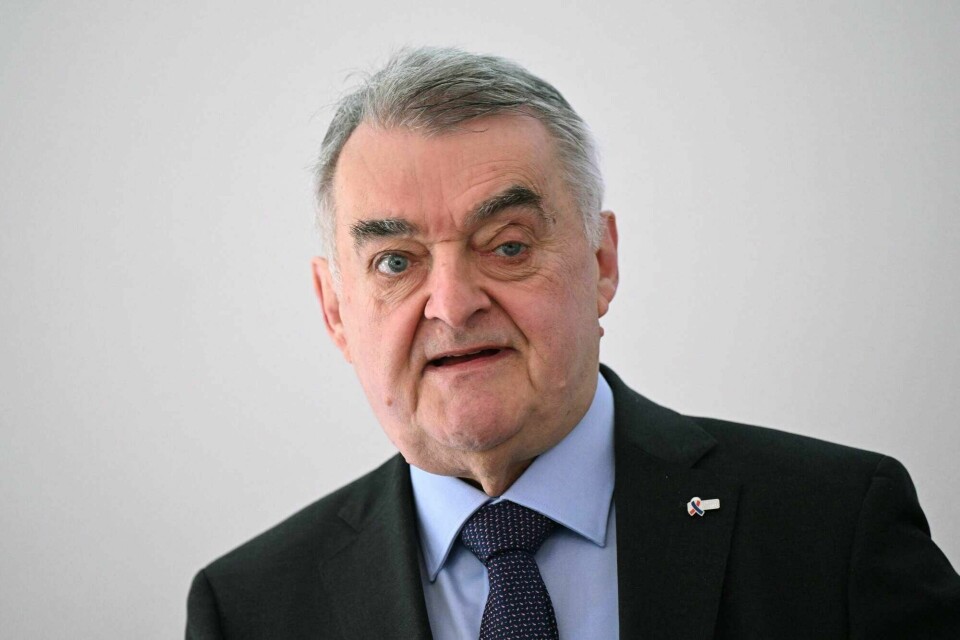 Innenriksminister i delstaten Nordrhein-Westfalen, Herbert Reul. Interior Minister of the State of North Rhine-Westphalia Herbert Reul attends a staff exercise at the International Police Cooperation Centre (IPCC) in Neuss, western Germany, on April 23, 2024, ahead of the football UEFA EURO 2024 championship held in Germany from June 14 to July 14, 2024. During the UEFA EURO 2024, the IPCC has the task of collecting, evaluating and managing all police information relevant to the football matches in order to ensure the a nationwide exchange of police information. (Photo by Ina FASSBENDER / AFP)