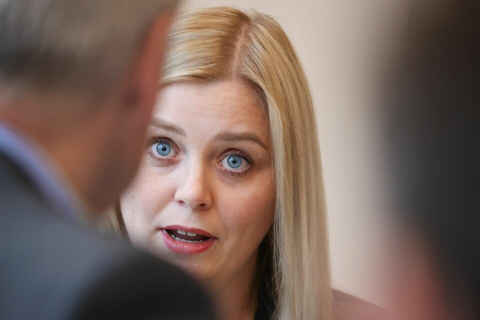 Tina Bru (Høyre) Høyres nestleder Tina Bru stoler ikke på at dagen regjeringen og frykter at de kommer med nye, uventede skatteendringer i havvindnæringen. Foto: Ørn E. Borgen / NTB
