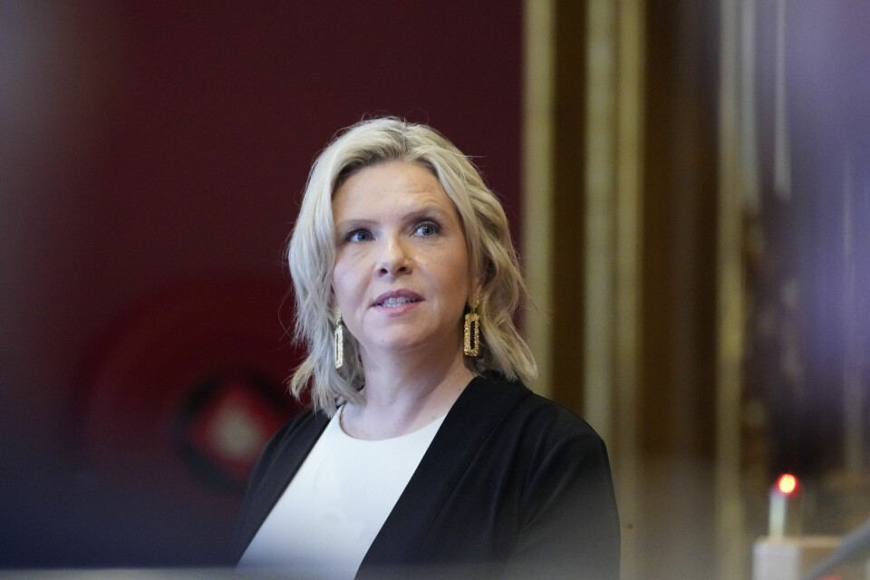 Sylvi Listhaug (Frp) gleder seg over tallene. Frp-leiar Sylvi Listhaug vil bruke 200 milliardar meir enn regjeringa i Nasjonal transportplan (NTP). Foto: Ole Berg-Rusten / NTB / NPK