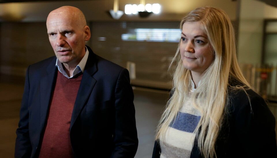 Advokatene Geir Lippestad og Hilde Firman Fjellså forsvarer de to tiltalte søstrene fra Bærum. Bildet viser Geir Lippestad og Hilde Firman Fjellså, som representerer hver sin søster i rettssaken.