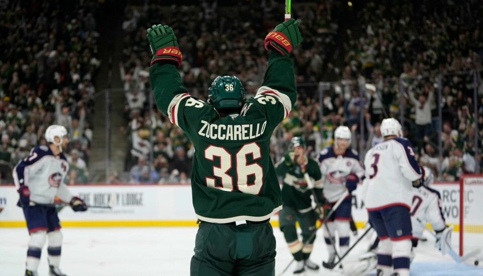 Mats Zuccarello jubler for scoring i MInnesota Wilds sesongåpning mot Columbus Blue Jackets. Mats Zuccarello jubler for scoring i MInnesota Wilds sesongåpning mot Columbus Blue Jackets. Kampen endte med 3-2-seier for Minnesota. Foto: Abbie Parr / AP / NTB