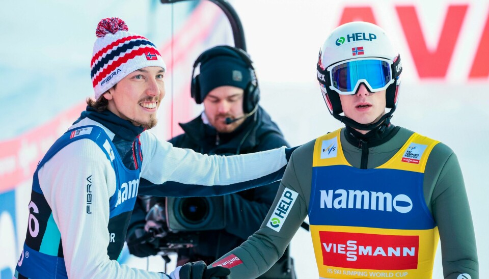 Johann André Forfang og Halvor Egner Granerud på Lillehammer i mars i fjor. Johann Forfang (t.v.) var Norges bestemann Ruka-kvalifiseringen, mens regjerende verdenscupvinner Halvor Egner Granerud ble kun nummer 19. Her er duoen fra sist sesong. Foto: Geir Olsen / NTB