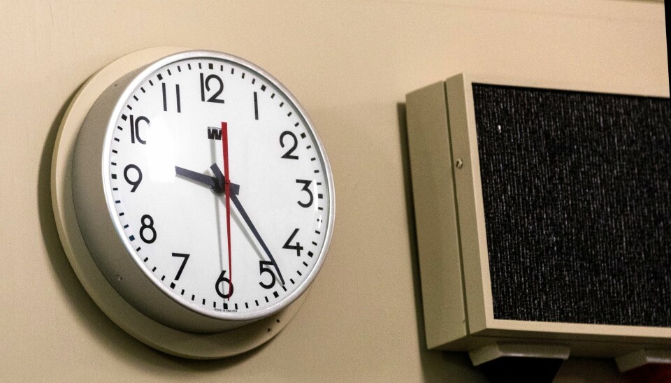 Klokken skal stilles en time tilbake natt til søndag neste uke. Klokken skal stilles en time tilbake natt til søndag neste uke. Foto: Gorm Kallestad / NTB