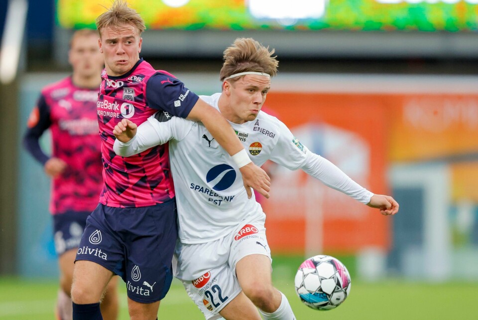 Kristiansunds Ruben Alte (t.v.) og Strømsgodsets Jonas Therkelsen møttes til duell i Eliteserien søndag. Kristiansunds Ruben Alte (t.v.) og Strømsgodsets Jonas Therkelsen møttes til duell i Eliteserien søndag. Foto: Svein Ove Ekornesvåg / NTB
