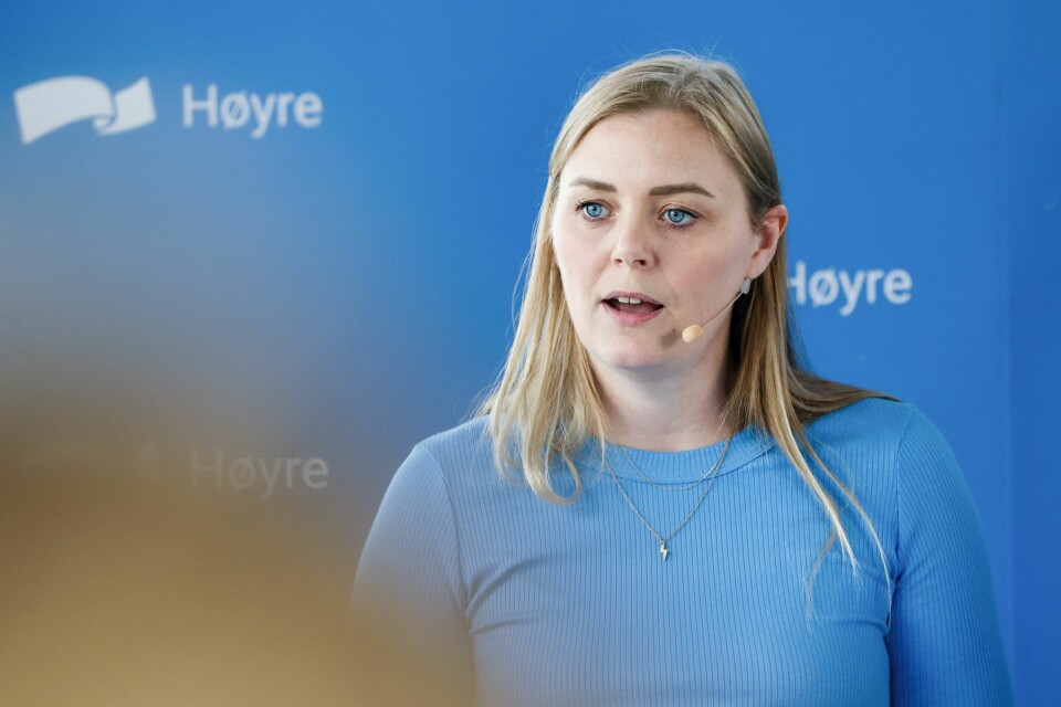 Høyres nestleder Tina Bru mener det må bli dyrere å kjøre fossilbil. Høyres nestleder Tina Bru mener det må bli dyrere å kjøre fossilbil. Foto: Jan Langhaug / NTB