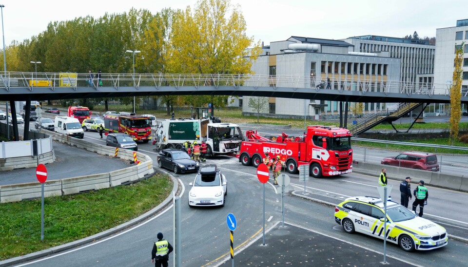 Det har vært en ulykke i trafikken på Ring 3 ved Ullevål i Oslo. Én person er alvorlig skadet. En person er alvorlig skadet og en er lettere skadet. Foto: Fredrik Varfjell / NTB
