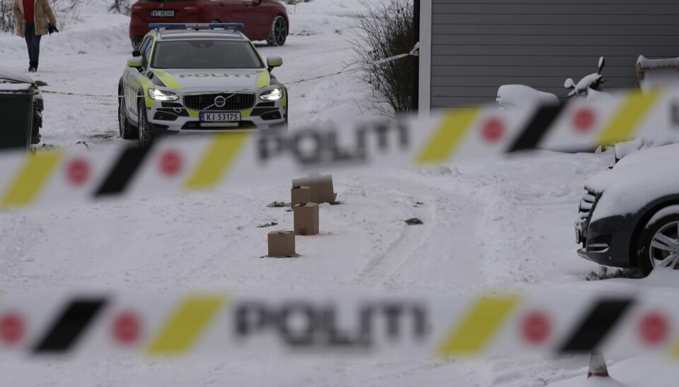 Politiet har startet drapsetterforskning og pågrepet en mann i 40-årene, etter at en kvinne ble funnet død på en privatadresse i Lier.Foto: Politiet har startet drapsetterforskning og pågrepet en mann i 40-årene, etter at en kvinne ble funnet død på en privatadresse i Lier.Foto: Heiko Junge / NTB