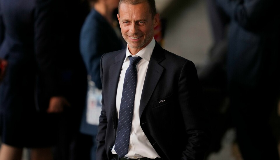 Uefa-president Aleksander Ceferin og resten av forbundet lover 1 milliard euro til kvinnefotballen de neste seks årene. Uefa-president Aleksander Ceferin og hans styre har vedtatt en betydelig økning av solidaritetsmidlene til klubber som ikke spiller europacup. Foto: Andreea Alexandru, AP / NTB