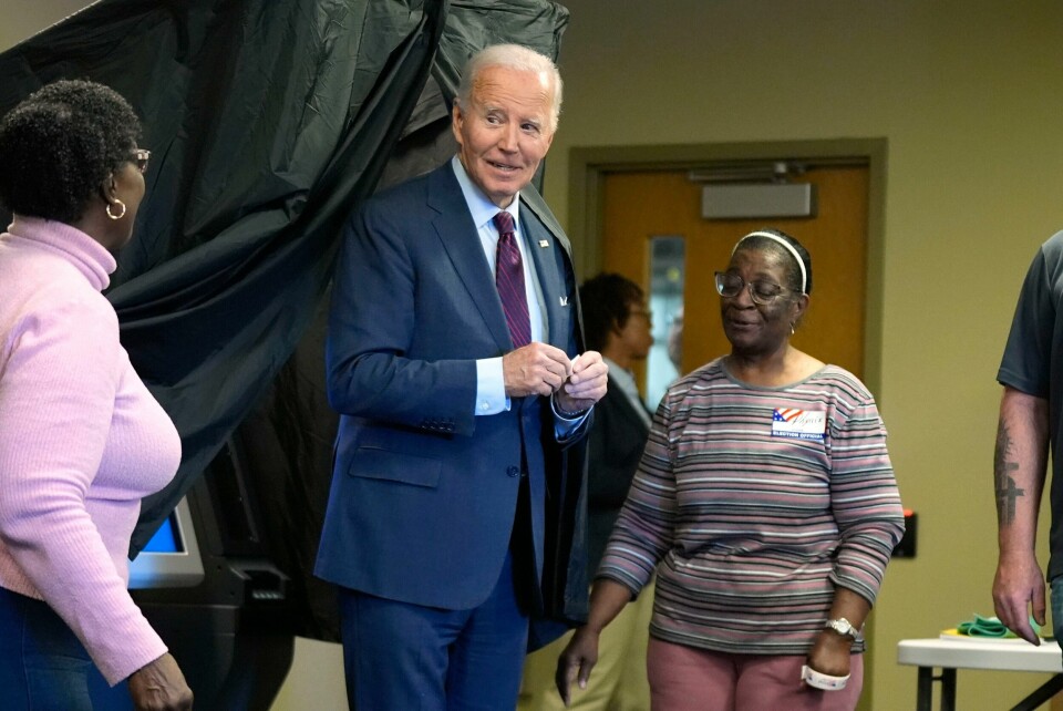 President Joe Biden stemte tidlig i New Castle i Delaware mandag. President Joe Biden stemte tidlig i New Castle i Delaware mandag. Foto: Manuel Balce Ceneta / AP / NTB