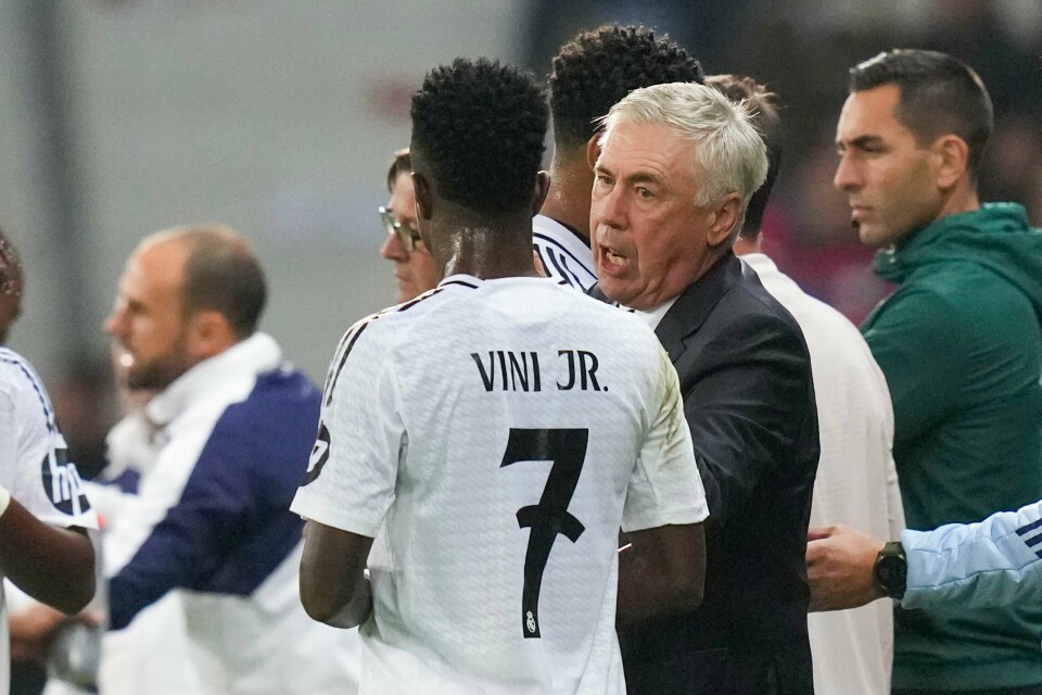 Det koker i Real Madrid-leiren fordi Vinicius Junior ikke ble kåret til verdens beste fotballspiller. Det koker i Real Madrid-leiren fordi Vinicius Junior ikke ble kåret til verdens beste fotballspiller. Foto: Thibault Camus / AP / NTB
