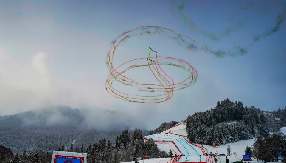 De kvinnelige alpinistene skal få prøve seg i Kitzbühel igjen. Foto: Lise Åserud / NTB