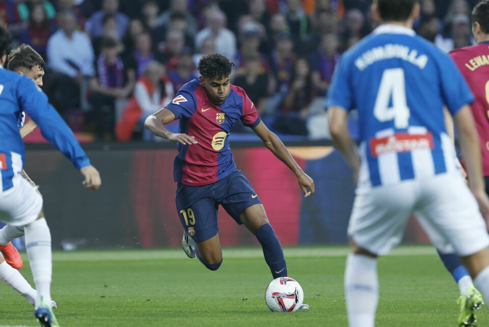 Lamine Yamal serverte åpningsmålet til Dani Olmo på lekkert vis da Barcelona slo byrival Espanyol. Lamine Yamal serverte åpningsmålet til Dani Olmo på lekkert vis da Barcelona slo byrival Espanyol. Foto: Joan Monfort / AP / NTB