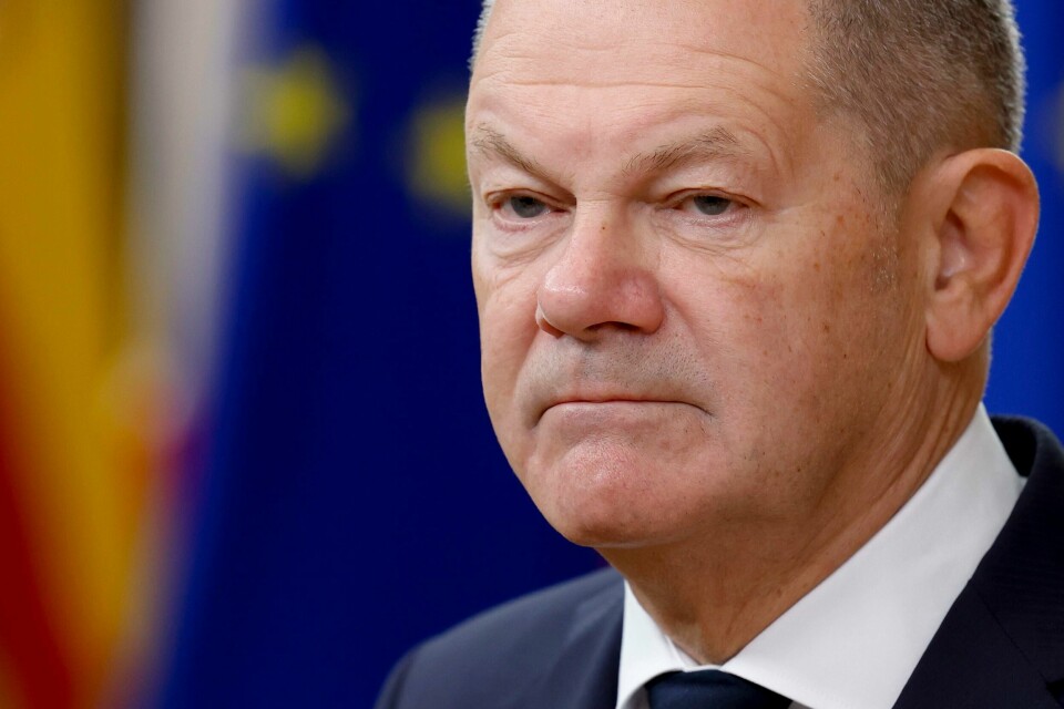 Kristendemokratene (CDU) i Tyskland mener statsminister Olaf Scholz (bildet) må utlyse nyvalg. Kristendemokratene (CDU) i Tyskland mener statsminister Olaf Scholz (bildet) må utlyse nyvalg. Foto: AP / NTB
