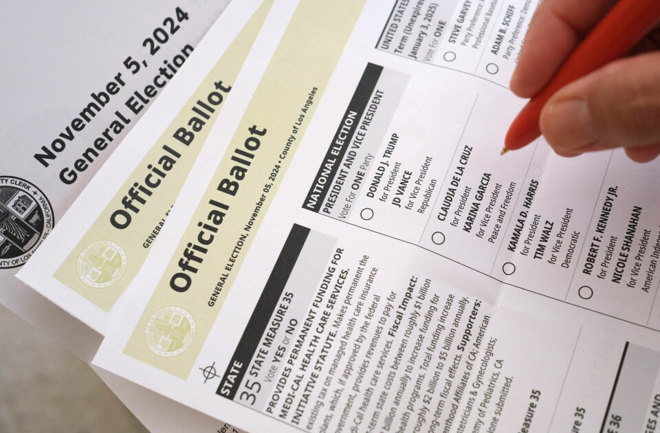 Amerikanske velgere skal ikke bare stemme fram sin neste president. Kongressens nye sammensetning skal velges, i tillegg til at det er en rekke andre valg og saker velgerne skal ta stilling til. Amerikanske velgere skal ikke bare stemme fram sin neste president. Kongressens nye sammensetning skal velges, i tillegg til at det er en rekke andre valg og saker velgerne skal ta stilling til.