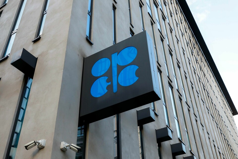 Flere Opec+-land forlenger leveransekuttene. Flere Opec+-land forlenger leveransekuttene. Foto: Lisa Leutner / AP / NTB