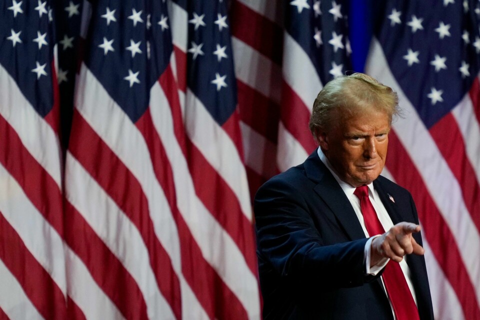 Donald Trump blir USAs nye president. Det er godt nytt for det norske oljefondet. Donald Trumps valgseier betyr at velgerne har satt godkjentstempel på oppførselen hans, mener ekspert. Foto. AP / NTB