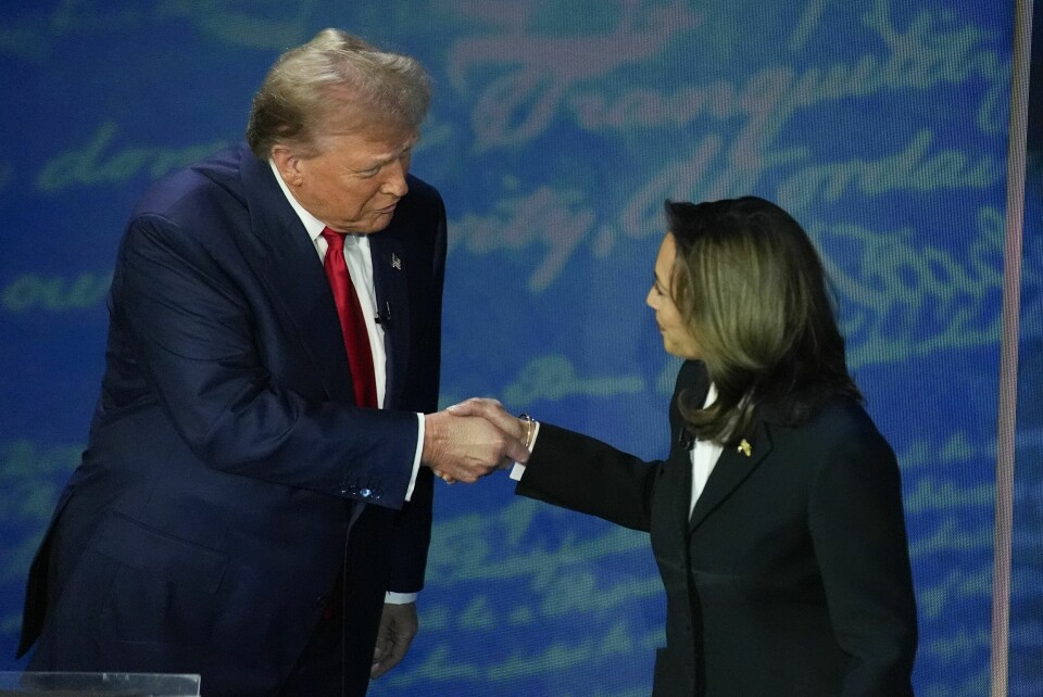 Visepresident Kamala Harris har ringt Republikanernes kandidat Donald Trump og gratulert ham med seier i presidentvalget Republikanernes Donald Trump har fått gratulasjoner fra visepresident Kamala Harris. Her før presidentdebatten i september. Foto: Alex Brandon / AP / NTB