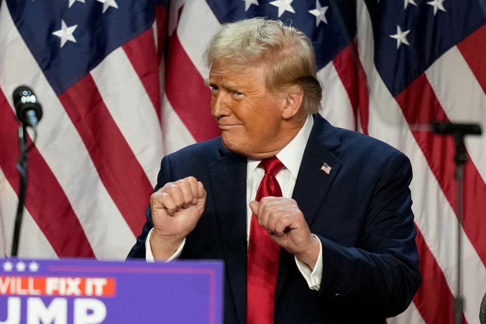 USAs påtroppende president Donald Trump er en umoralsk straffedømt fascistisk kuppmaker til president, mener seniorforsker og USA-ekspert Svein Melby. USAs påtroppende president Donald Trump er en umoralsk straffedømt fascistisk kuppmaker til president, mener seniorforsker og USA-ekspert Svein Melby. Foto: AP / NTB