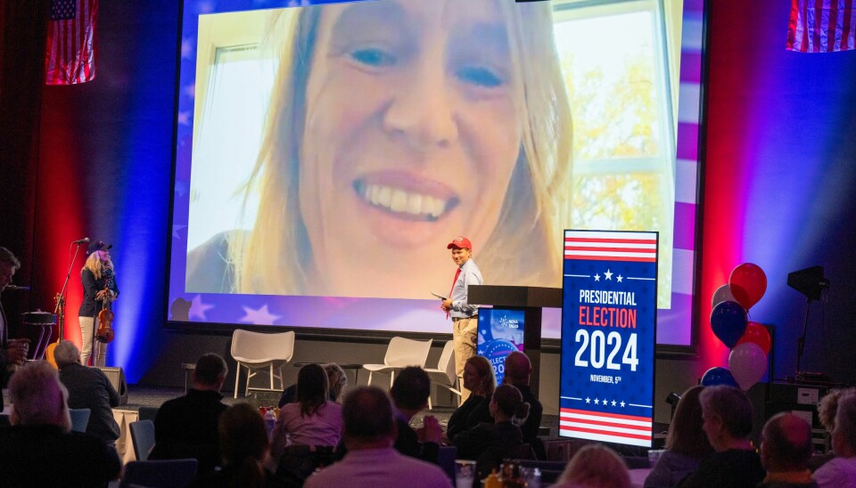 Norges ambassadør til USA, Anniken Huitfeldt følger med på det amerikanske valget fra den norske ambassaden i Washington DC. Norges ambassadør til USA, Anniken Huitfeldt følger med på det amerikanske valget fra den norske ambassaden i Washington DC. Foto: Heiko Junge / NTB