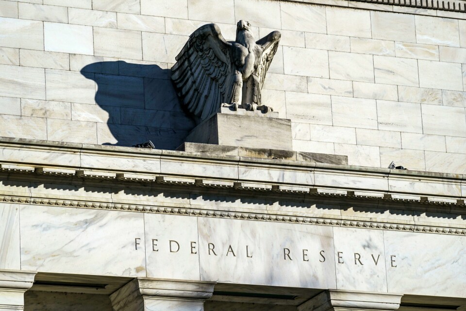 Sentralbanken Federal Reserve i USA. Renten falt ytterligere onsdag som ventet. Sentralbanken Federal Reserve i USA ventes å sette ned styringsrenten onsdag. Foto: J. Scott Applewhite / AP / NTB