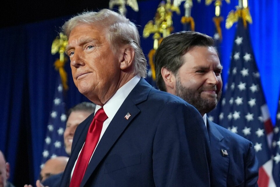 Både påtroppende president Donald Trump og kommende visepresident J.D. Vance gjestet The Joe Rogan Experience, en av verdens største podcaster, kort tid før valget. Både påtroppende president Donald Trump og kommende visepresident J.D. Vance gjestet The Joe Rogan Experience, en av verdens største podcaster, kort tid før valget.