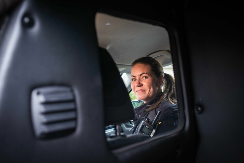 LIVSVALG: Tonje var fengselsbetjent, men søkte seg til transport-tjenesten for å få hverdagen til å gå opp. LIVSVALG: Tonje var fengselsbetjent, men søkte seg til transport-tjenesten for å få hverdagen til å gå opp.