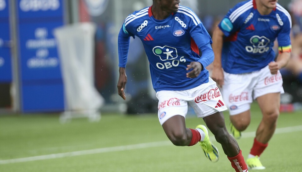Obasi Onyebuchi scoret sitt første mål for A-laget da han fastsatte sluttresultatet til 3-0 borte mot Sogndal Obasi Onyebuchi scoret sitt andre mål for Vålerenga 2 mot Tromsdalen.
