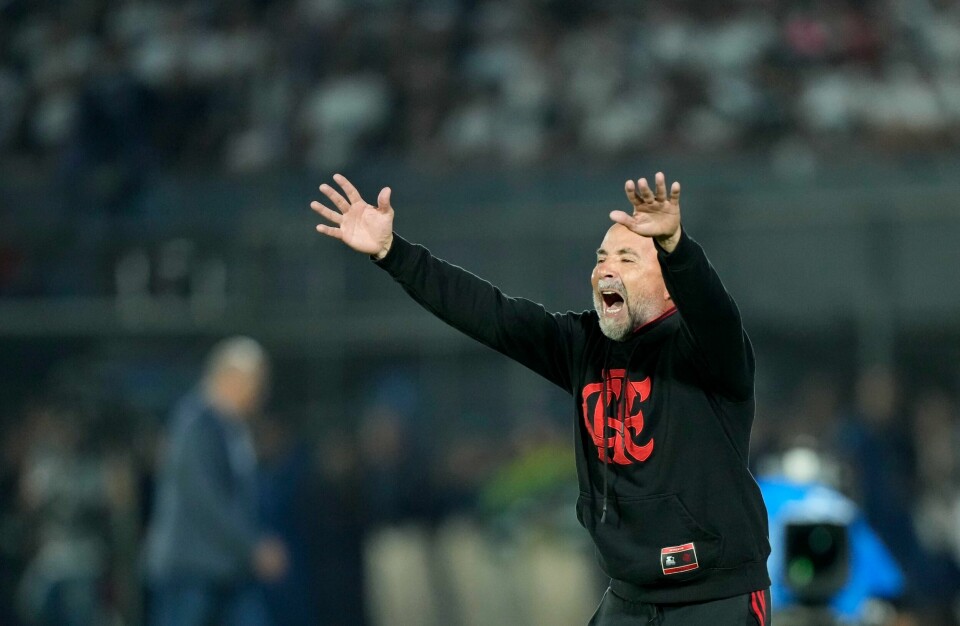 Jorge Sampaoli tar over Rennes. Jorge Sampaoli tar over Rennes. Foto: Jorge Saenz / AP / NTB