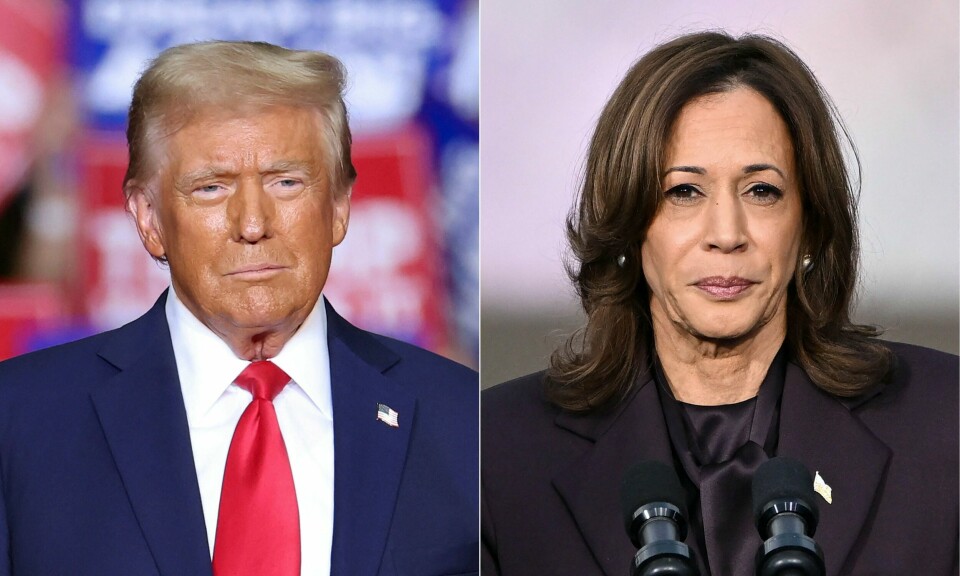 Det ble spådd et svært jevnt valg mellom Donald Trump og Kamala Harris. Til slutt vant Trump med klar margin, etter å ha sikret seg alle de viktige vippestatene. (COMBO) This combination of pictures created on November 07, 2024 shows former US President and Republican presidential candidate Donald Trump (L) looks on during a campaign rally at PPG Paints Arena in Pittsburgh, Pennsylvania on November 4, 2024, and US Vice President Democratic presidential candidate Kamala Harris (R) speaks at Howard University in Washington, DC, on November 6, 2024. Donald Trump's crushing presidential victory heralded a new era of uncertainty in the United States and the world November 6, 2024, as defeated Kamala Harris gave a defiant concession speech while vowing to help his transition to power. An emotional Vice President Harris told tearful supporters in a speech in Washington to 'not despair,' urging them to 'keep fighting' after her loss. Her pledge to ensure a peaceful handover stood in stark contrast with Republican Trump's unprecedented refusal four years ago to admit defeat against Joe Biden, culminating in the violent attack by his supporters on the US Capitol. (Photo by CHARLY TRIBALLEAU and SAUL LOEB / AFP)