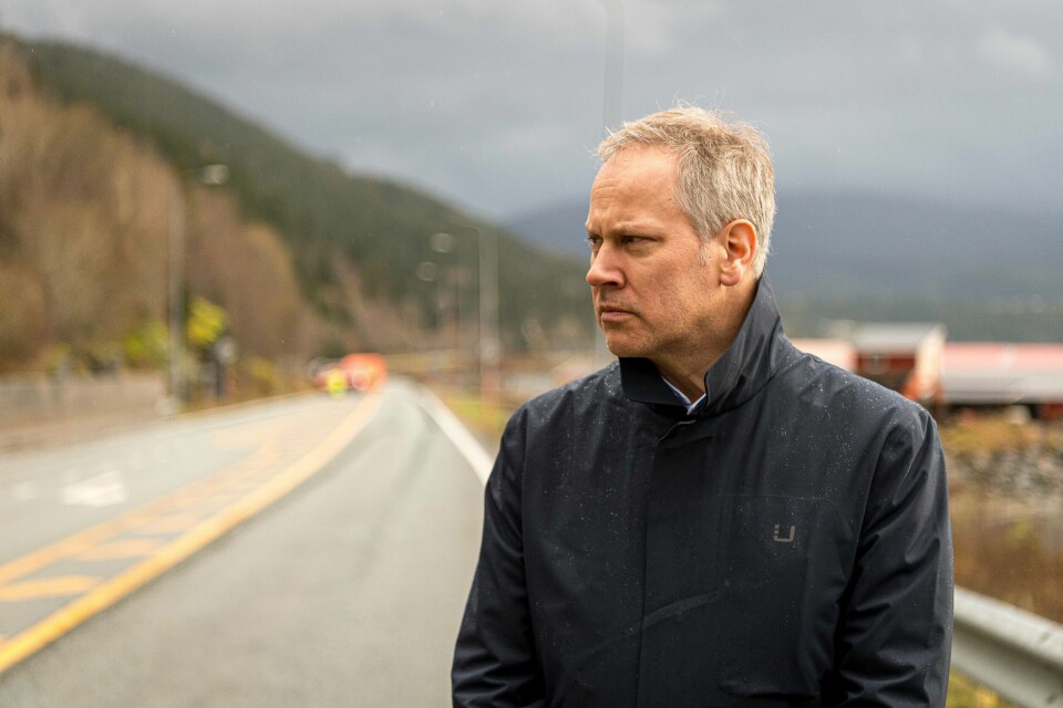 Samferdselsminister Jon-Ivar Nygård ser ingen rask løsning på problemene som igjen og igjen rammer norske passasjerer. Samferdselsminister Jon-Ivar Nygård ser ingen rask løsning på problemene som igjen og igjen rammer norske passasjerer. Foto: Bjørn Leirvik / NTB