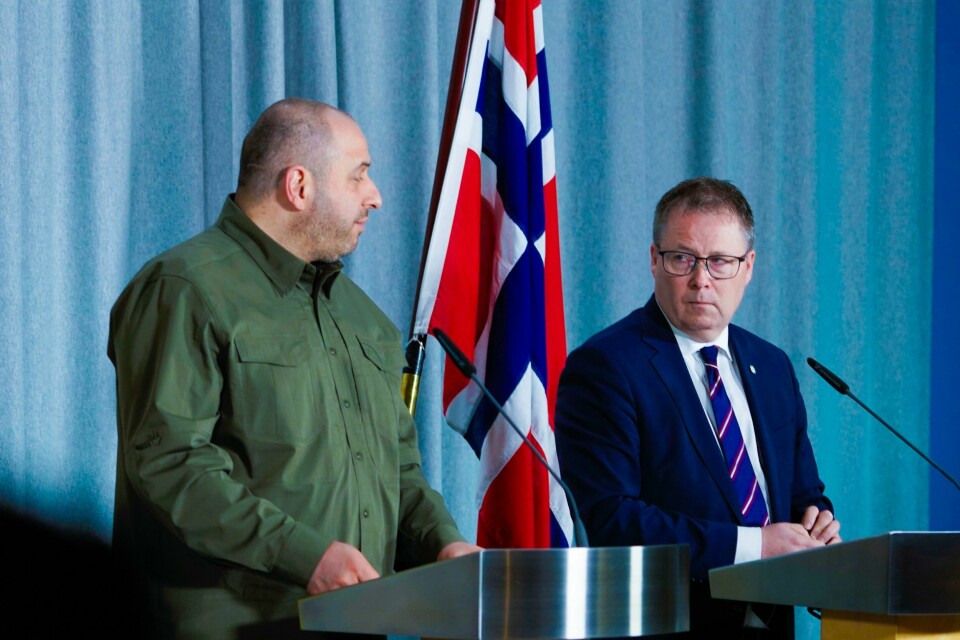 Den ukrainske forsvarsministeren Rustem Umerov og forsvarsminister Bjørn Arild Gram (Sp) på en pressekonferanse i Forsvarsdepartementet i Oslo.Foto: Ole Berg-Rusten / NTB Den ukrainske forsvarsministeren Rustem Umerov og forsvarsminister Bjørn Arild Gram (Sp) på en pressekonferanse i Forsvarsdepartementet i Oslo.Foto: Ole Berg-Rusten / NTB