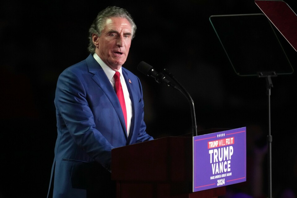 North Dakota-guvernør Doug Burgum under et valgkampmøte for Donald Trump i Grand Rapids i Michigan 4. november. North Dakota-guvernør Doug Burgum under et valgkampmøte for Donald Trump i Grand Rapids i Michigan 4. november. Foto: Paul Sancya / AP / NTB
