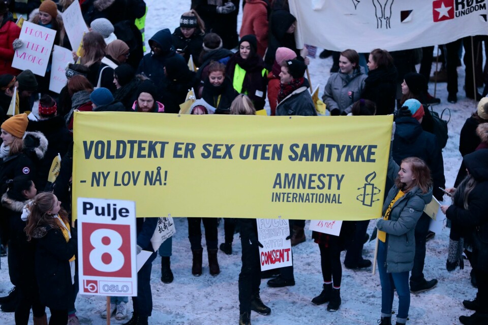En samtykkelov vil ikke løse alt. Men en samtykkebestemmelse kan bidra til større bevissthet og en holdningsendring, skriver Hadia Tajik. En samtykkelov vil ikke løse alt. Men en samtykkebestemmelse kan bidra til større bevissthet og en holdningsendring, skriver Hadia Tajik.