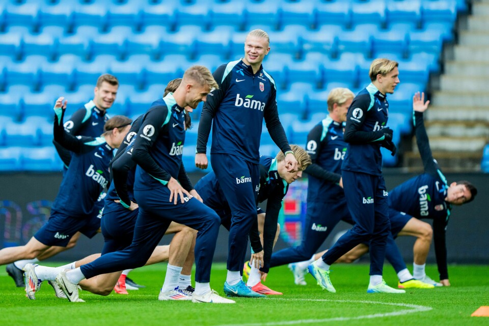 Med Martin Ødegaard skadet, skal Erling Braut Haaland også lede Norge som kaptein i kveldens kamp mot Slovenia. Med Martin Ødegaard skadet, skal Erling Braut Haaland også lede Norge som kaptein i kveldens kamp mot Slovenia.