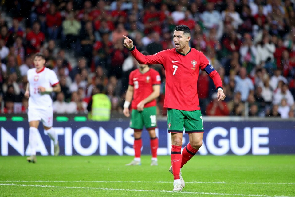 Cristiano Ronaldo kan gå ubeseiret gjennom nasjonsligaen. De har vunnet gruppen før kveldens oppgjør. Cristiano Ronaldo fortsetter å score mål. Foto: Luis Vieira / AP / NTB