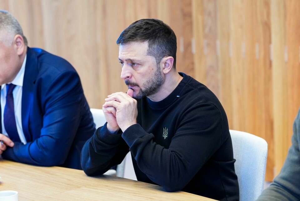 Ukrainas president Volodymyr Zelenskyj setter ikke pris på samtalen mellom Olaf Scholz og Vladimir Putin. Ukrainas president Volodymyr Zelenskyj setter ikke pris på samtalen mellom Olaf Scholz og Vladimir Putin. Foto: Lise Åserud / NTB
