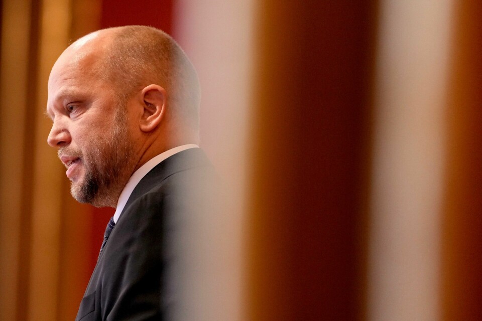 Finansminister Trygve Slagsvold Vedum (Sp) frykter at Venstres alternative statsbudsjett for 2025 i praksis ville ha ført til et høyere konfliktnivå i klimapolitikken. Finansminister Trygve Slagsvold Vedum (Sp) frykter at Venstres alternative statsbudsjett for 2025 i praksis ville ha ført til et høyere konfliktnivå i klimapolitikken. Foto: Javad Parsa / NTB