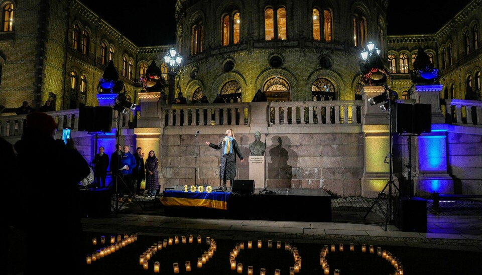 Utenriksminister Espen Barth Eide, leder i Høyre Erna Solberg, Venstres leder Guri Melby og nestleder i LO Steinar Krogstad holder appeller under markeringen på Eidsvolls plass i Oslo. Utenriksminister Espen Barth Eide, leder i Høyre Erna Solberg, Venstres leder Guri Melby og nestleder i LO Steinar Krogstad holder appeller under markeringen på Eidsvolls plass i Oslo. Foto: Javad Parsa / NTB