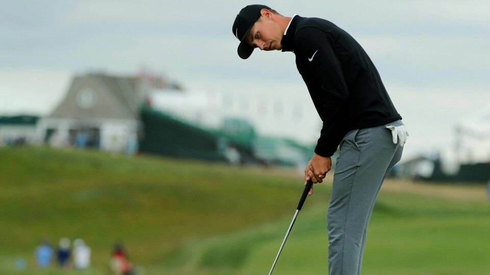 Kristoffer Reitan og Andreas Halvorsen er på plass på Royal Queensland Golf Club, der Australian PGA Championship starter natt til torsdag. Hele 10 birdier senket Kristoffer Reitan på torsdagens runde. Til tross for tre hull over par også går han ut blant de siste og spiller om seieren i Kenya Savannah Classic på Europatouren i Nairobi.
