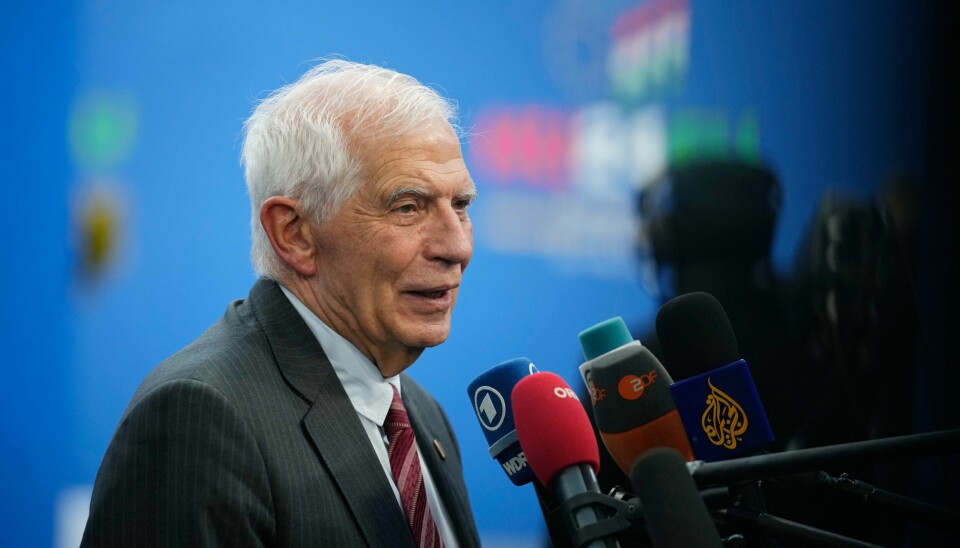 EUs utenrikssjef Josep Borrell slår fast at arrestordren på Benjamin Netanyahu er bindende og må respekteres av EUs medlemsland EUs utenrikssjef Josep Borrell. Foto: Petr David Josek / AP / NTB
