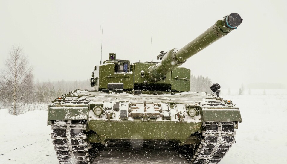 Med den nordiske forsvarsavtalen kan landene samarbeide for at transporten av tropper, utstyr og forsyninger går smidigere. Norsk forsvarsindustri hadde et knallår i 2021, ifølge en ny rapport. Her er en Leopard-stridsvogn i Rena leir. Foto: Ole Berg-Rusten / NTB