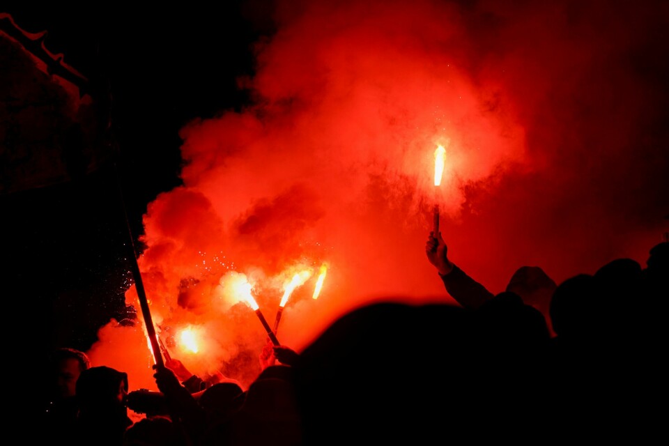 Supporterne til Rosenborg, Vålerenga, Molde og Fredrikstad får ikke benytte pyrotekniske effekter under cupfinalene i fotball på Ullevaal stadion. Supporterne til Rosenborg, Vålerenga, Molde og Fredrikstad får ikke benytte pyrotekniske effekter under cupfinalene i fotball på Ullevaal stadion. Foto: Terje Pedersen / NTB