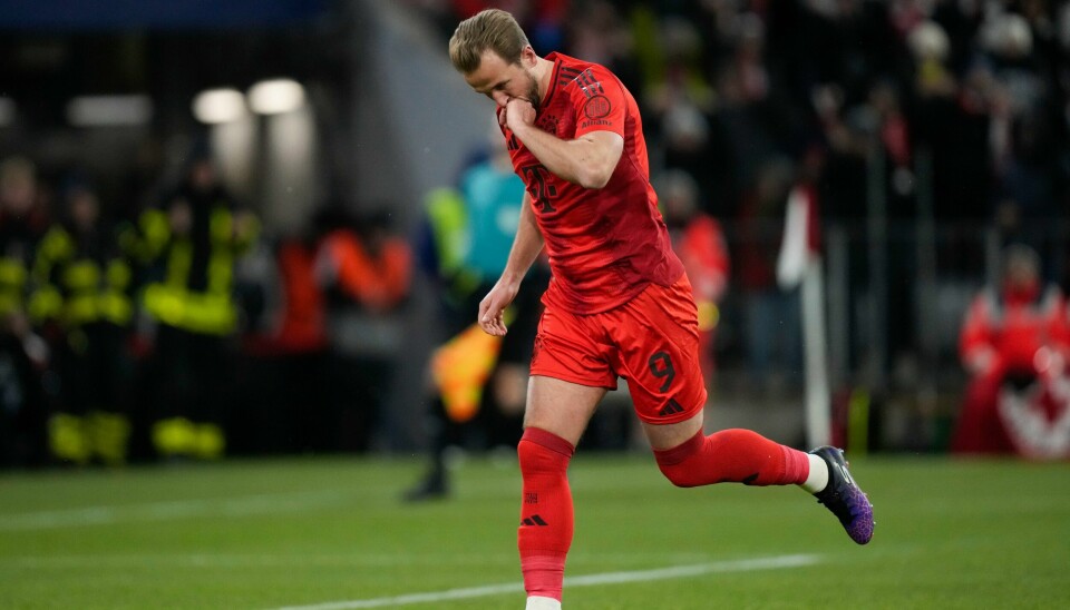 Harry Kane reddet seier for Bayern. Harry Kane reddet seier for Bayern. Foto: Matthias Schrader / AP Photo / NTB.