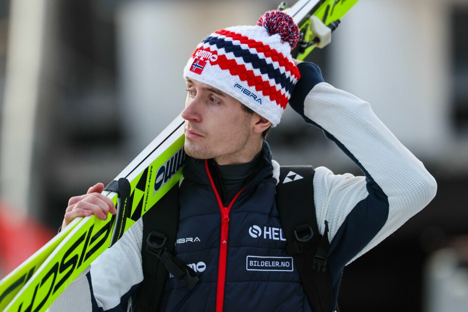 Kristoffer Eriksen Sundal ble sendt ufrivillig ned ovarennet i Lysgårdsbakken. Kristoffer Eriksen Sundal ble sendt ufrivillig ned ovarennet i Lysgårdsbakken. Foto: Geir Olsen / NTB
