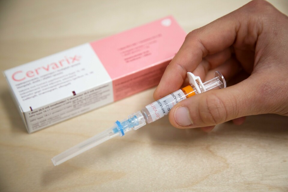 En sprøyte med Cervarix HPV-vaksine kan redde mange peniser. En sprøyte med Cervarix HPV-vaksine kan redde mange peniser. Foto: Heiko Junge / NTB