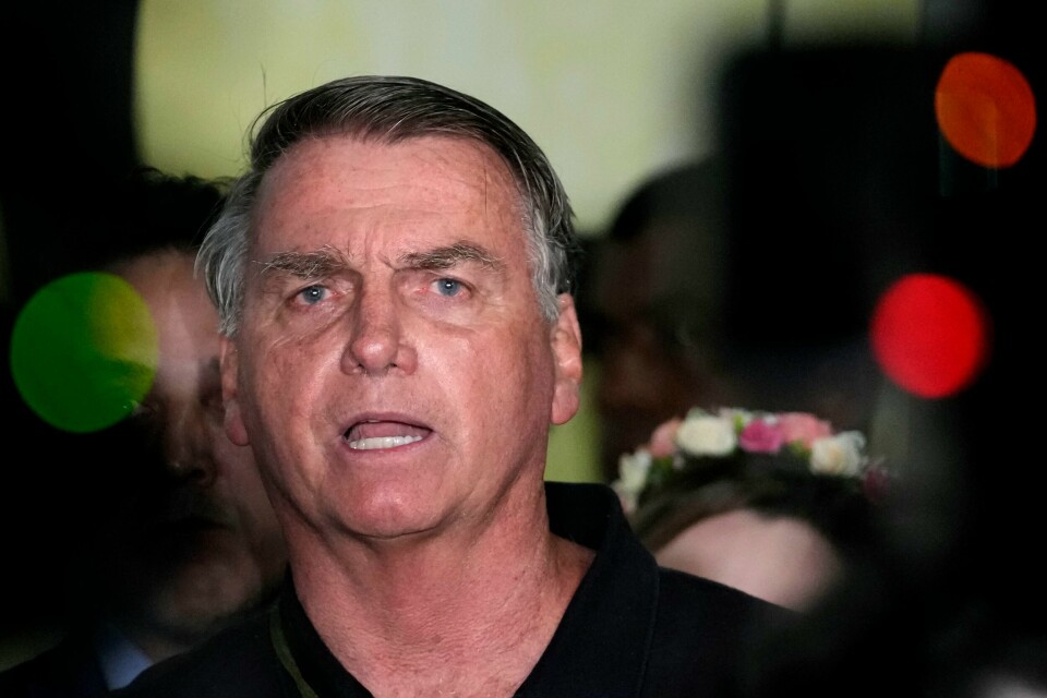 Brasils politi mener det foreligger solide beviser for at tidligere president Jair Bolsonaro var involvert i kupplaner etter valgnederlaget i 2022, og at han også hadde kjennskap til planen om å drepe president Luiz Inácio Lula da Silva og visepresident Geraldo Alckmin. Brasils politi mener det foreligger solide beviser for at tidligere president Jair Bolsonaro var involvert i kupplaner etter valgnederlaget i 2022, og at han også hadde kjennskap til planen om å drepe president Luiz Inácio Lula da Silva og visepresident Geraldo Alckmin. Foto: AP / NTB