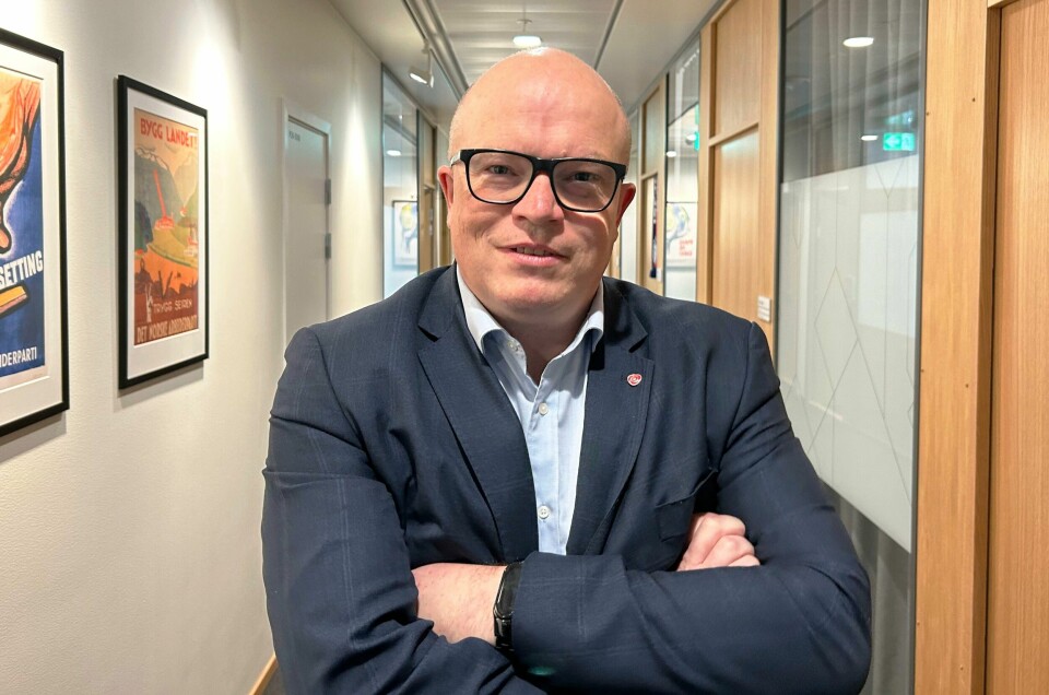 Den store forskjellen på oss er at Høyre prater, mens Arbeiderpartiet kommer med tiltak for å flere i jobb – i et trygt arbeidsliv, skriver Per Vidar Kjølmoen. Per Vidar Kjølmoen, stortingsrepresentant for Arbeiderpartiet.