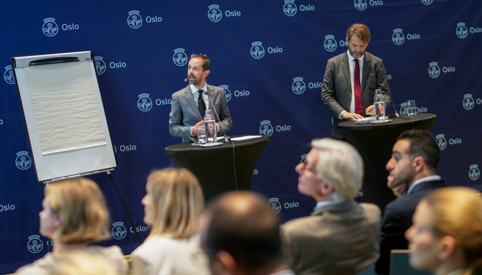 At det ville vært en vesentlig enklere oppgave å få budsjettene i balanse dersom regjeringen hadde vært mer Oslo-vennlig er ingen hemmelighet, skriver finansbyråd Hallstein Bjercke. Sammen med byrådsleder Eirik Lae Solberg la han fram Oslo-budsjettet tidligere i høst. Finansbyråd Hallstein Bjercke og byrådsleder Eirik Lae Solberg la fram Oslo-budsjettet tidligere i høst. Det er trange tider i Kommune-Norge, skriver Jo Moen Bredeveien.