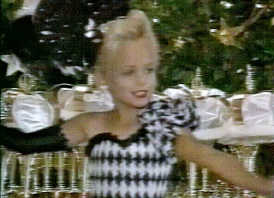Seks år gamle JonBenét Ramsey, her i en video Ramsay-familien har delt, ble drept for 28 år siden. Nå tas den uløste saken opp i en ny Netflix-dokumentar. Seks år gamle JonBenét Ramsey, her i en video Ramsay-familien har delt, ble drept for 28 år siden. Nå tas den uløste saken opp i en ny Netflix-dokumentar. Foto: AP / NTB