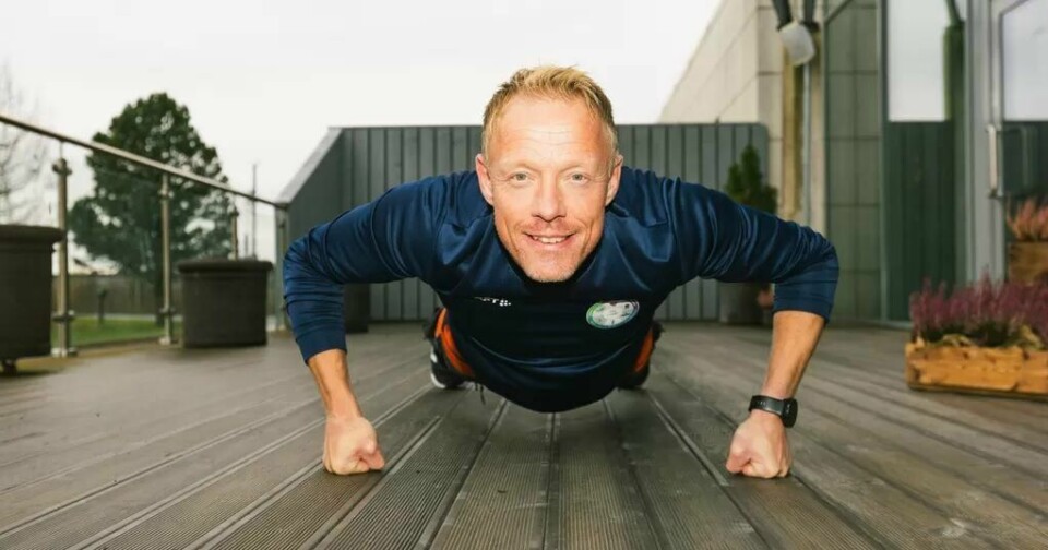 Som tidligere landslagstrener i karate er Ronny Bjørnestad vant til å rådgi andre om kosthold og bevegelse. Energibunten fra sørlandet trives godt med rollen han har hatt i snart to år som helsecoach i bedriften. Som tidligere landslagstrener i karate er Ronny Bjørnestad vant til å rådgi andre om kosthold og bevegelse. Energibunten fra sørlandet trives godt med rollen han har hatt i snart to år som helsecoach i bedriften.